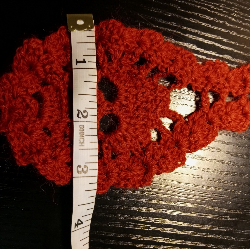 Skull crochet bookmark (red) - Picture 2 of 5